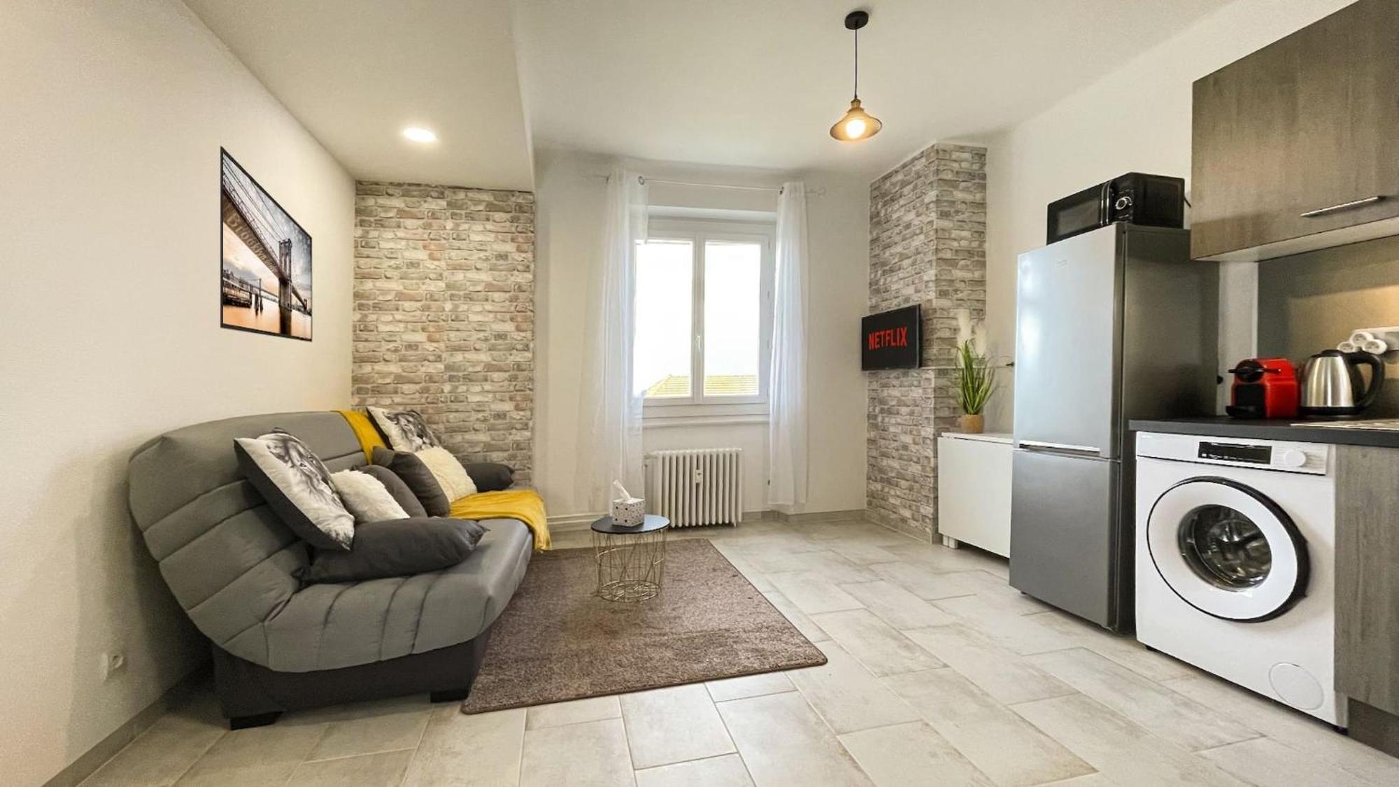Homey Keola - Parking Prive Gratuit - Aux Portes De Geneve - Au Pied Du Tram - Appartement Avec 1 Chambre Et Un Grand Salon Avec Un Canape-Lit Ambilly Exterior foto